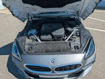 Car image 21