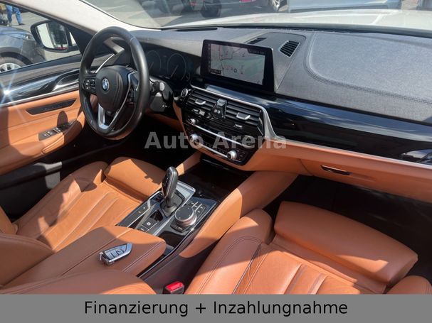 BMW 520d Luxury Line 140 kW image number 17