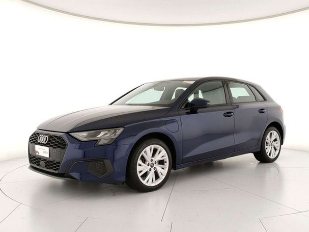 Audi A3 40 TFSIe S tronic Sportback Business 150 kW image number 1