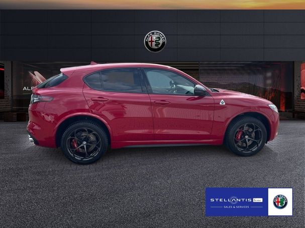 Alfa Romeo Stelvio V6 2.9 Bi-Turbo AT8-Q4 Quadrifoglio 375 kW image number 3