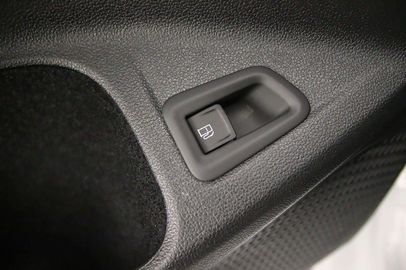 Car image 37