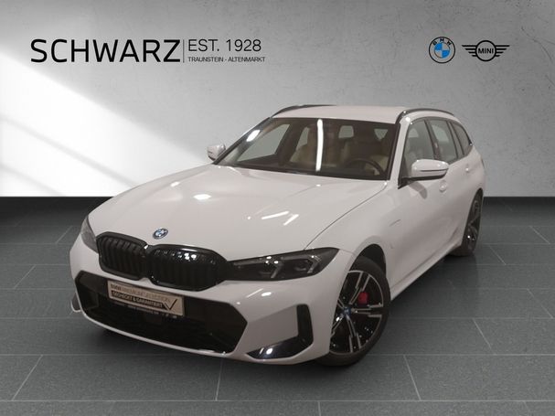 BMW 330e Touring 215 kW image number 1