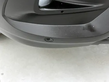 Car image 40