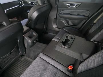 Car image 39