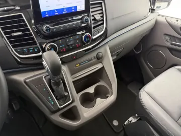 Car image 46