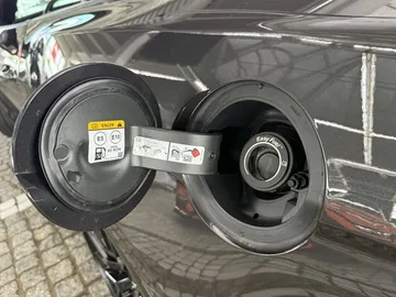 Car image 50