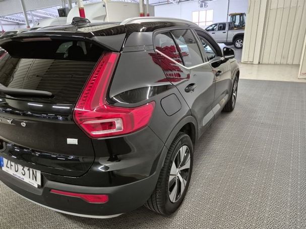 Volvo XC40 Hybrid T4 Inscription Momentum 155 kW image number 6