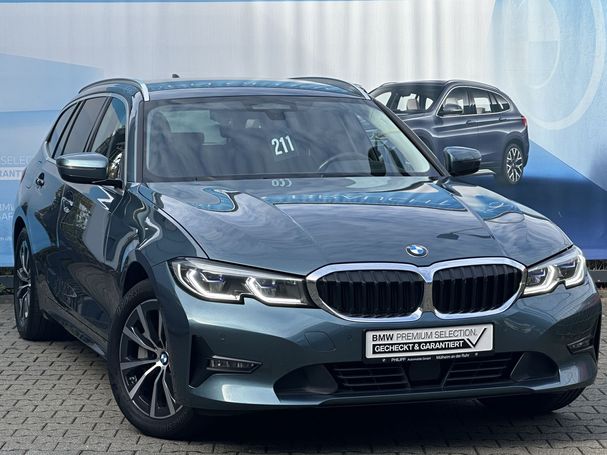 BMW 330e Touring 215 kW image number 25