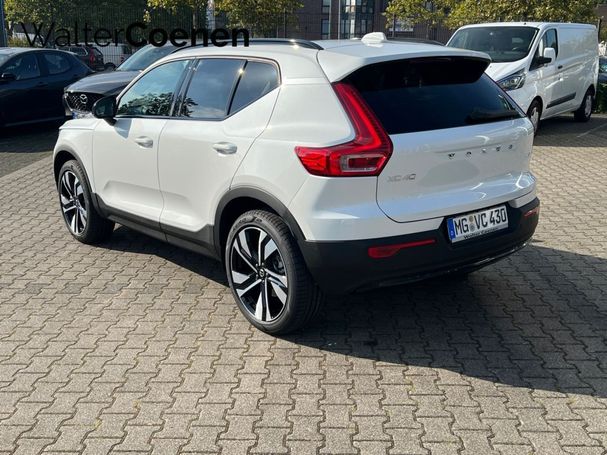 Volvo XC40 B4 Ultra Dark DKG 145 kW image number 5