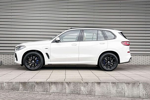 BMW X5 45e xDrive 290 kW image number 3