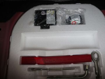 Car image 36