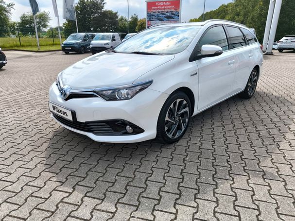 Toyota Auris Touring Sports Hybrid 100 kW image number 1