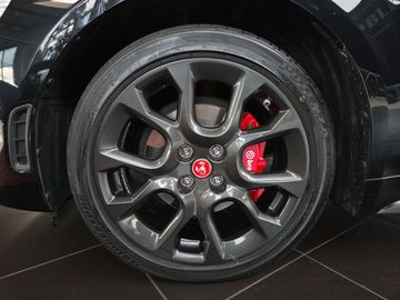 Car image 33