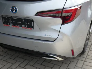 Car image 33
