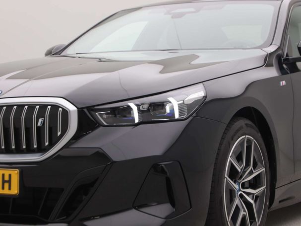 BMW i5 eDrive40 M Sport 250 kW image number 22