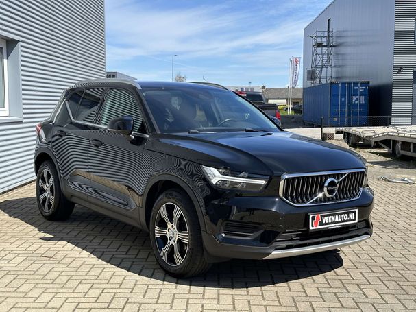 Volvo XC40 T3 Inscription 120 kW image number 2