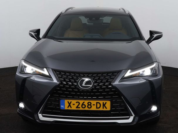 Lexus UX 250h 135 kW image number 23