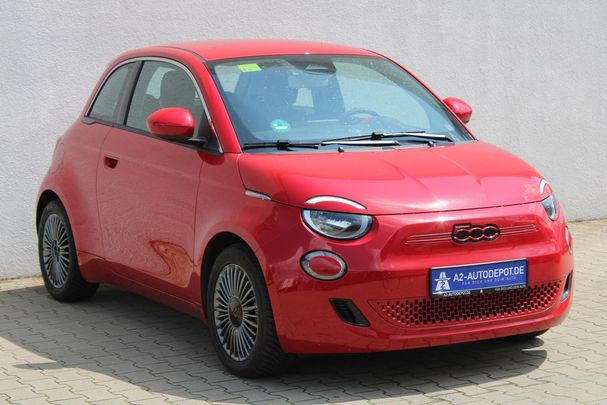 Fiat 500 e RED 87 kW image number 2