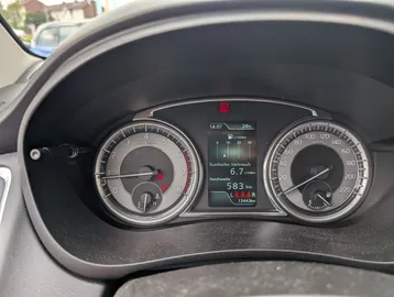 Car image 13