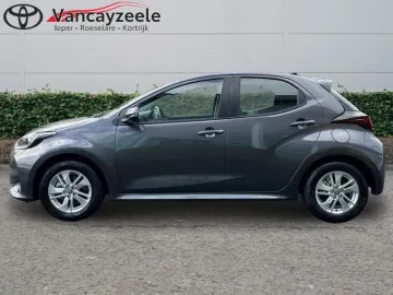 Car image 5
