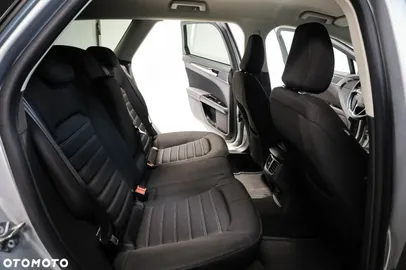 Car image 27