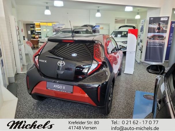 Toyota Aygo X 1.0 53 kW image number 4