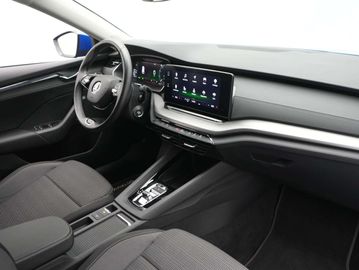 Car image 37