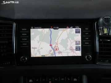 Car image 24