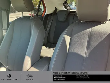 Car image 20