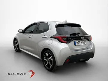 Car image 3