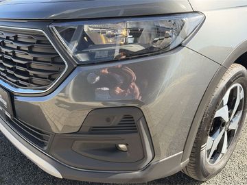 Car image 31
