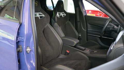 Car image 36