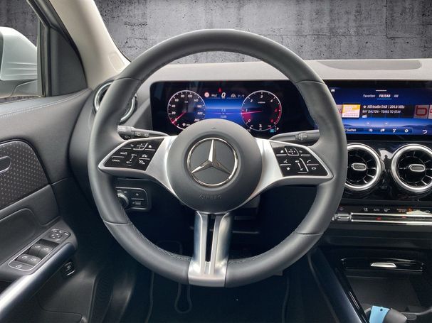 Mercedes-Benz GLA 180 d 85 kW image number 11