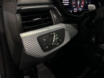 Car image 39