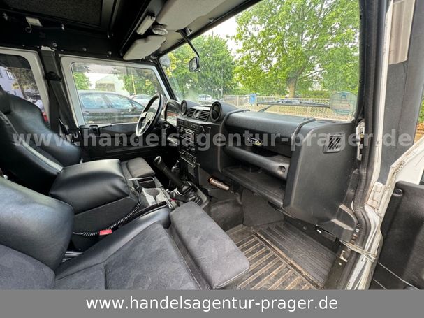 Land Rover Defender 110 Station Wagon 90 kW image number 17