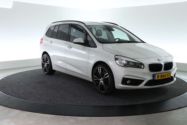 BMW 220i Gran Tourer 141 kW image number 2