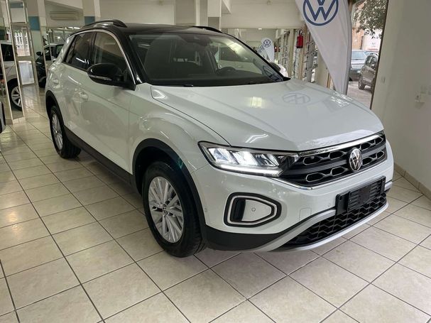 Volkswagen T-Roc 1.0 TSI T-Roc 81 kW image number 1