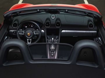 Car image 33