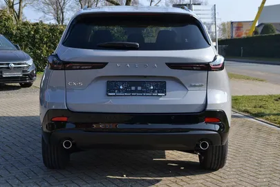 Car image 5