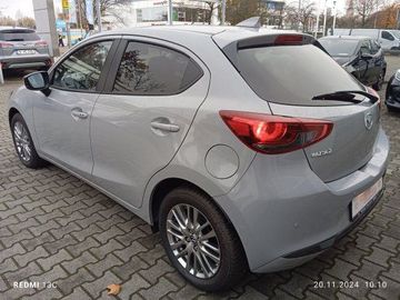 Car image 10