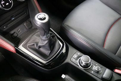 Car image 26