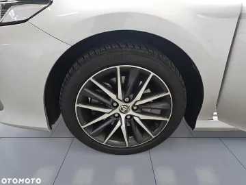 Car image 28