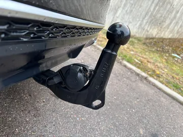 Car image 38