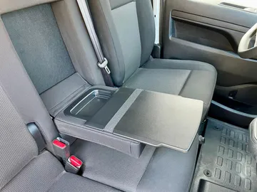 Car image 33