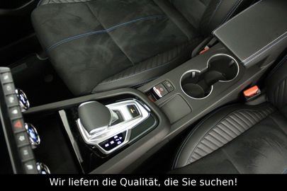 Car image 36