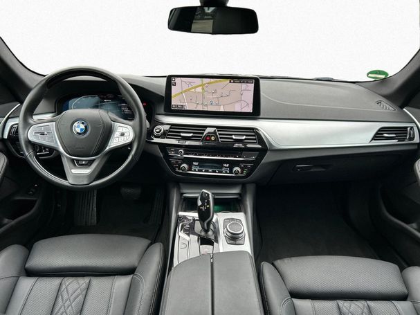 BMW 520 Touring 150 kW image number 11