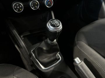 Car image 22