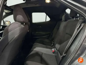 Car image 31