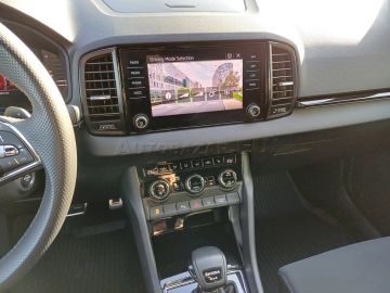 Car image 26