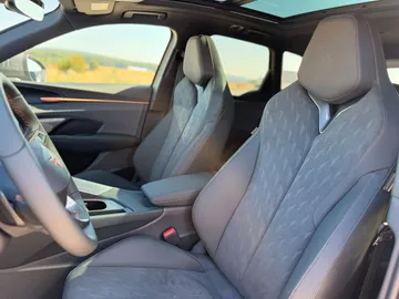 Car image 41